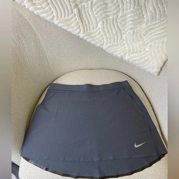 Nike | Golf | Charcoal Athletic Skirt - Picture 3 of 5